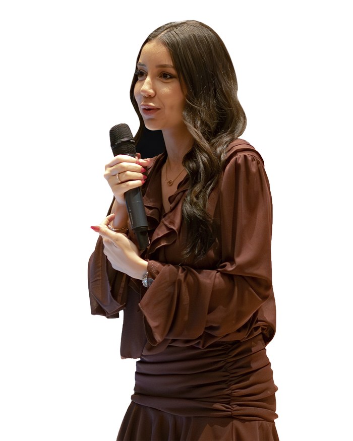 Celia Rubio impartiendo una ponencia 